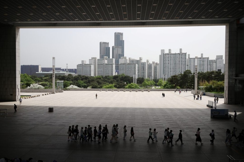 Children walk at National Museum of Korea in Seoul, South Korea, April 26, 2024. REUTERS/Kim Hong-Ji/File Photo