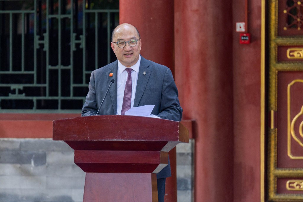 Raymond Tam, Executive Director, Corporate Affairs of The Hong Kong Jockey Club, delivers a speech at the opening ceremony of the “Riding into Reflection: A Sino-French Exhibition on Equine Culture”. Raymond Tam, Executive Director, Corporate Affairs of The Hong Kong Jockey Club, delivers a speech at the opening ceremony of the “Riding into Reflection: A Sino-French Exhibition on Equine Culture”.