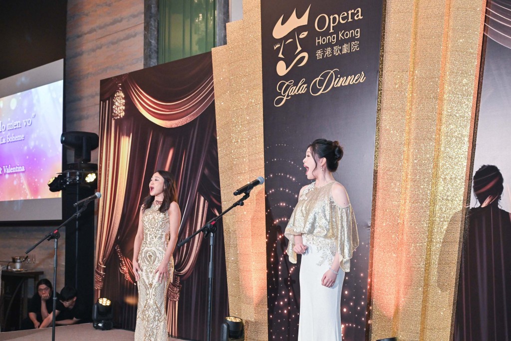 Quando men vo from La Bohème sung by Valentina Tao & Dani Zhang.