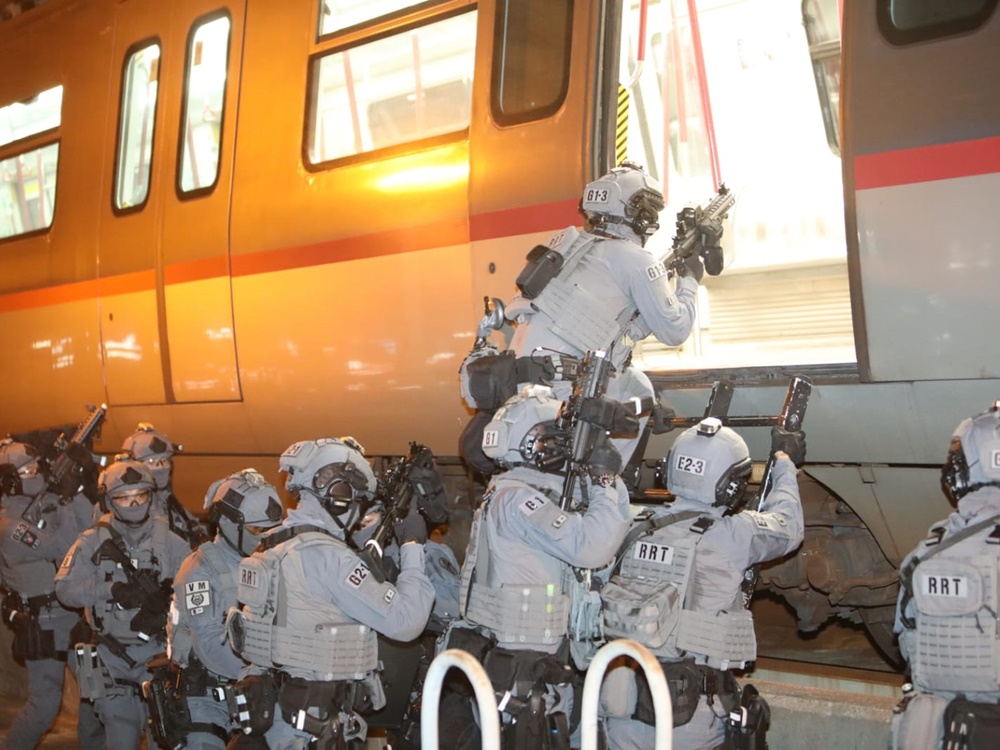A counter-terrorism exercise conducted by the police and MTR Corp at Tsing Yi MTR Station in the early hours of Saturday. Photo from the police.