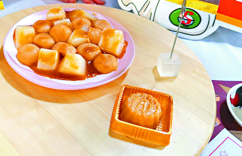 Simone Li said the soft-meal drive has helped 2,800 elderly with swallowing difficulties so far.
SING TAO Simone Li said the soft-meal drive has helped 2,800 elderly with swallowing difficulties so far.
SING TAO