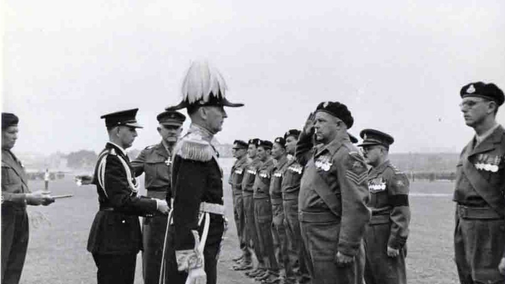 Ladislav Břežný and Hong Kong Governor Sir Alexander Grantham (1953) (Source: Author’s Archive) 