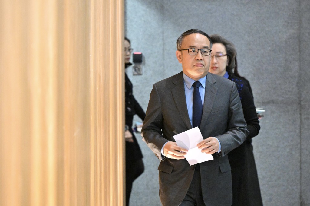 The findings were outlined at a media briefing by Secretary for Financial Services and the Treasury Christopher Hui Ching-yu and Secretary for the Civil Service Ingrid Yeung Ho Poi-yan.