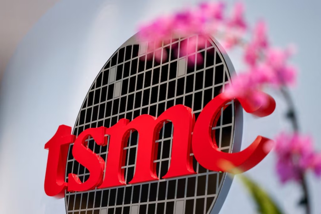  The logo of Taiwan Semiconductor Manufacturing Company (TSMC) is displayed at TSMC Museum of Innovation in Hsinchu, Taiwan April 9, 2026. REUTERS/Ann Wang/File Photo 
