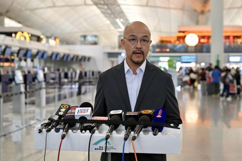 Yeung Tat-wing, director of service delivery, said the airport would be exceptionally busy in the evening and overnight.