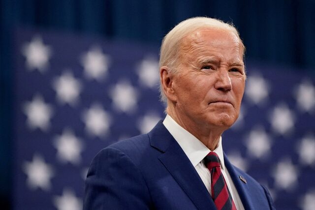 U.S. President Joe Biden looks on during his visit at the Chavis Community Center in Raleigh, North Carolina, U.S., March 26, 2024. REUTERS/Elizabeth Frantz/File Photo 