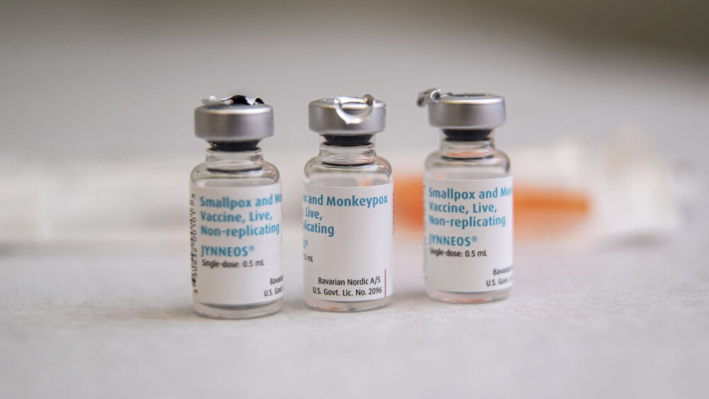 The SAR government is finalizing negotiations with a vaccine manufacturer for the first shipment of the monkeypox vaccine to arrive in Hong Kong within this month. (AP/File photo) The SAR government is finalizing negotiations with a vaccine manufacturer for the first shipment of the monkeypox vaccine to arrive in Hong Kong within this month. (AP/File photo)