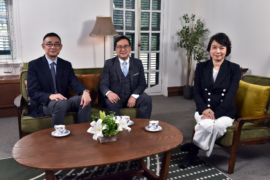 Guest: Ms Priscilla Leung Mei-fun, member of the Legislative Council and the Committee for the Basic Law of the Hong Kong Special Administrative Region Guest: Ms Priscilla Leung Mei-fun, member of the Legislative Council and the Committee for the Basic Law of the Hong Kong Special Administrative Region