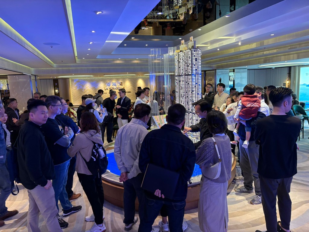 La Mirabelle I's sales office