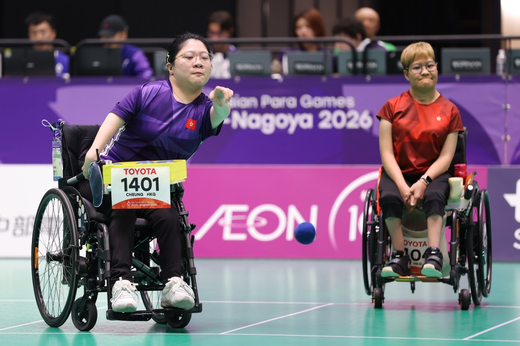 Vivian Lau Wai-yan (left) defeated teammate Cheung Yuen (right) 7-2 in an all-Hong Kong women’s BC4 final.