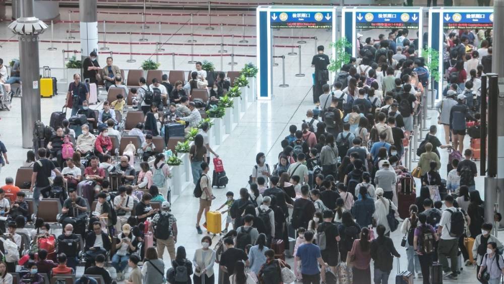 First day of the spring travel rush. (Photo: Southern Metropolis Daily)