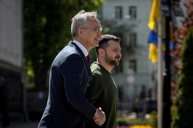 Ukraine's President Volodymyr Zelenskiy and NATO Secretary-General Jens Stoltenberg attend a press conference, amid Russia’s attack on Ukraine, in Kyiv, Ukraine, April 29, 2024. REUTERS/Thomas Peter/File Photo
