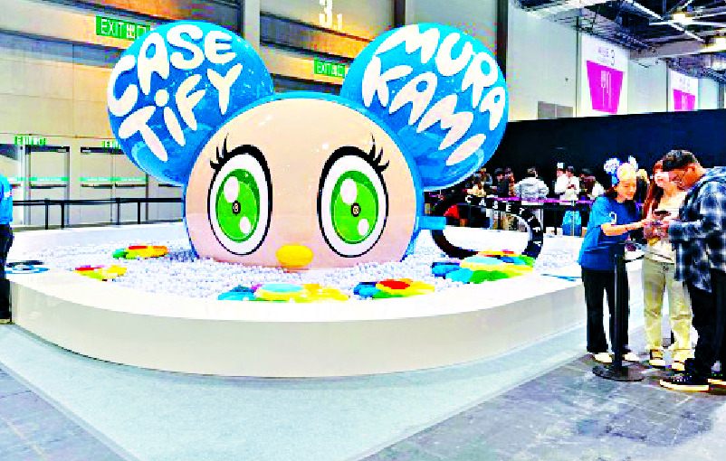 The Complexcon ended yesterday while Art Basel opens next weekend. The Complexcon ended yesterday while Art Basel opens next weekend.