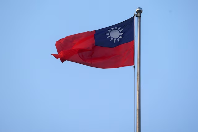 A Taiwan flag can be seen at Liberty Square in Taipei, Taiwan, July 28, 2022. REUTERS/Ann Wang