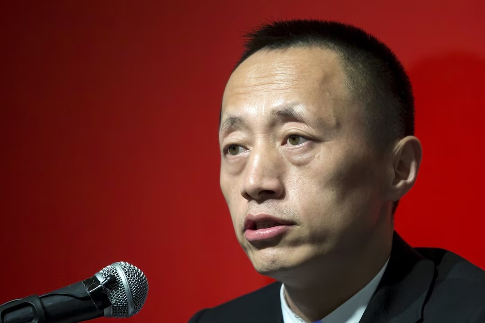 China Vanke's president Yu Liang speaks during a news conference announcing the company's results in Hong Kong March 31, 2015. (Reuters) China Vanke's president Yu Liang speaks during a news conference announcing the company's results in Hong Kong March 31, 2015. (Reuters)
