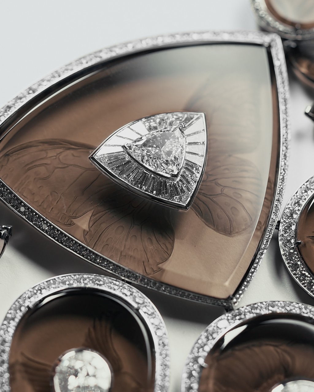 Inspired by Victorian-era tattoo art, Boucheron’s Tattoo necklace showcases intricate gemstone-carving techniques.