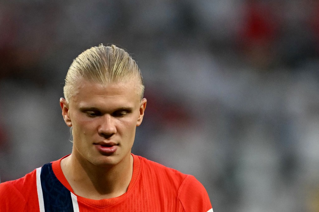 Norway's forward #09 Erling Braut Haaland reacts after losing the 2026 World Cup football tournament quarter-final match between Norway and England at Miami Stadium in Miami Gardens on July 11, 2026. (Photo by CHANDAN KHANNA / AFP)