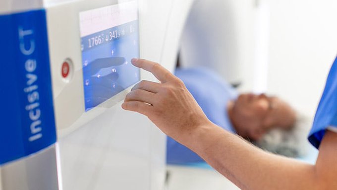 Philips continued to gain market share in the healthcare businesses, and ended the year with a strong order book. Philips continued to gain market share in the healthcare businesses, and ended the year with a strong order book.