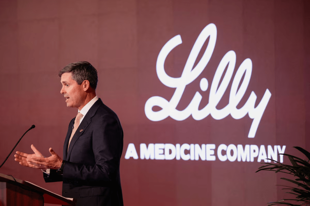 Lilly Chair and CEO Dave Ricks speaks during a press conference for Eli Lilly and Company in Houston, Texas, U.S., September 23, 2025. REUTERS/Antranik Tavitian/File Photo