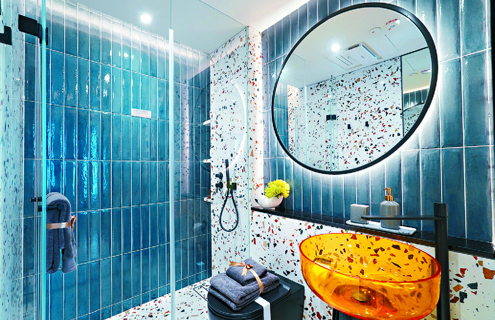WELL DEFINED: The bathroom has separate wet and dry areas.