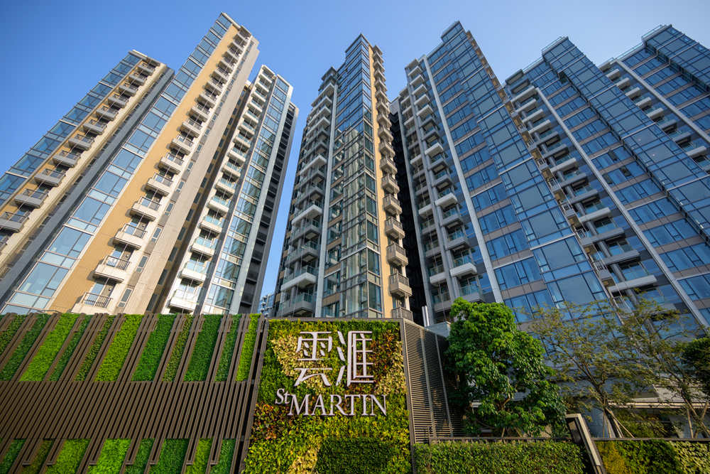 Hong Yip’s steadfast commitment to creating beautiful and green residences help set strict environmental standards for the properties under its management, which won many environmental protection and energy saving awards over the years.