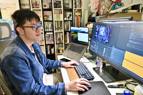 Indie video game developer Chris Choi’s game downloads surpass one million with revenue exceeding HK$10 million. Indie video game developer Chris Choi’s game downloads surpass one million with revenue exceeding HK$10 million.