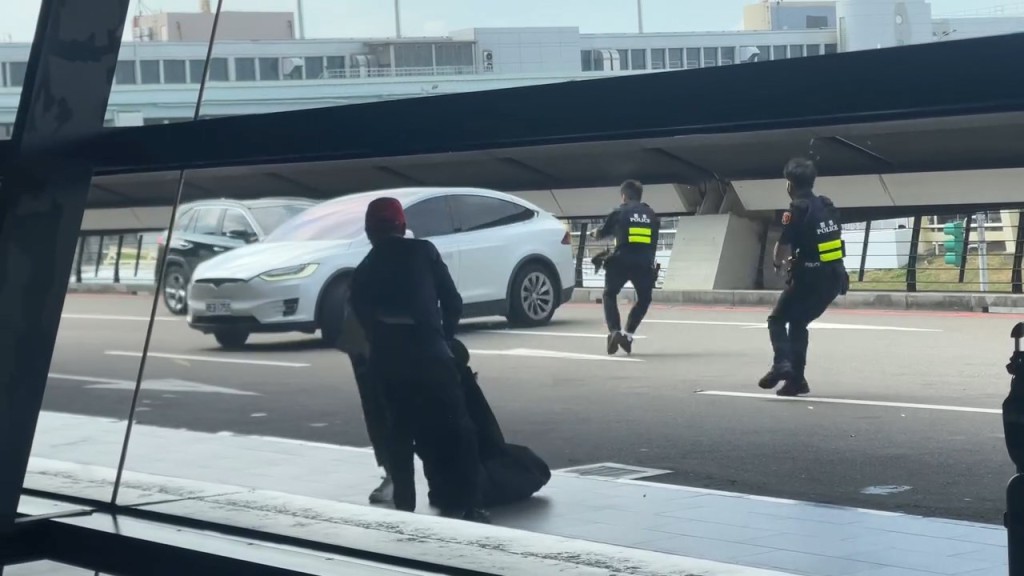 (Photo from Threads)