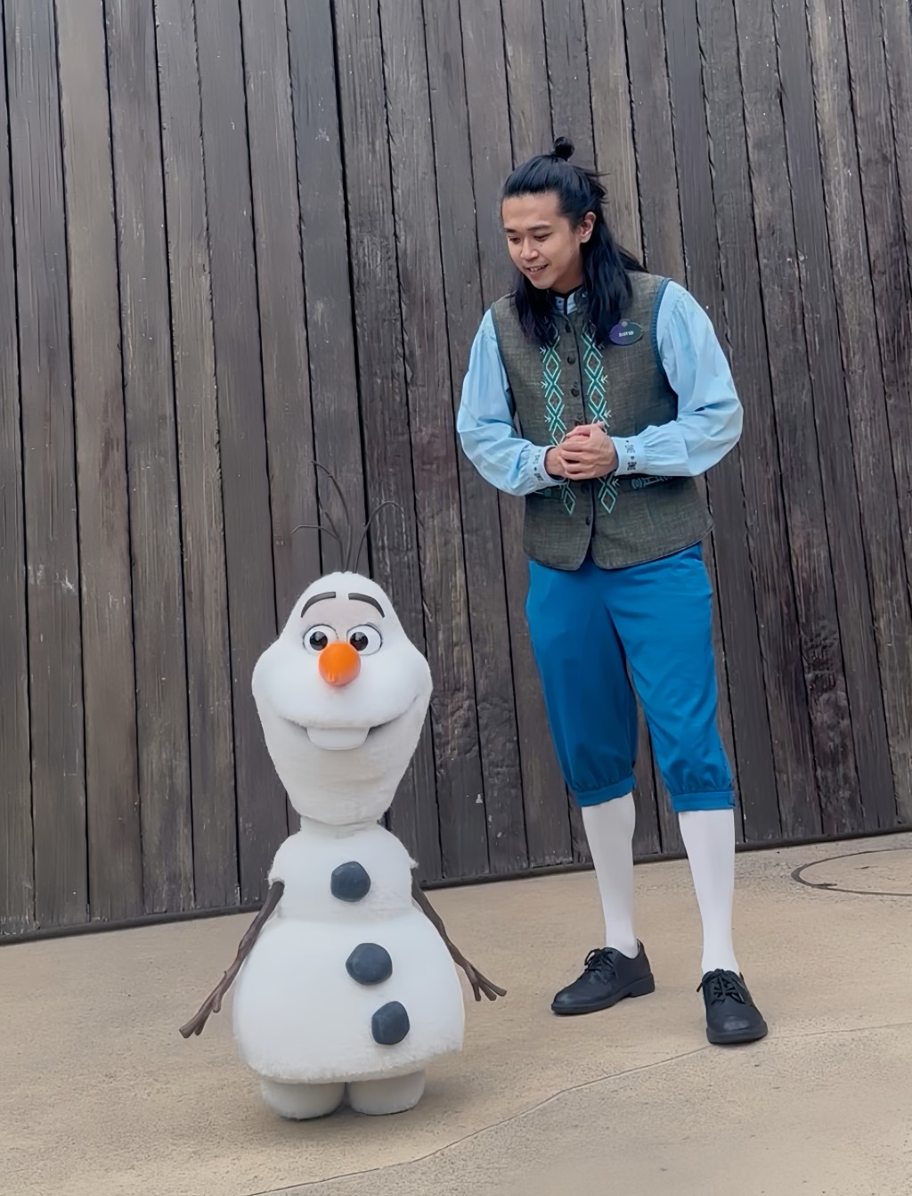 World of Frozen features Hong Kong’s first interactive Olaf robot powered by reinforcement learning and AI technology.