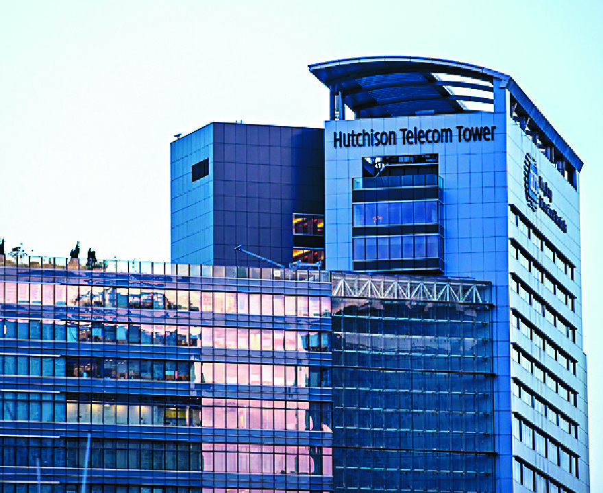 Local service revenue grew by 4 percent.
bloomberg Local service revenue grew by 4 percent.
bloomberg