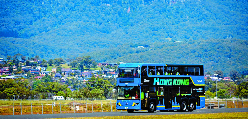 GREEN PIONEER: The Citybus that runs on hydrogen. GREEN PIONEER: The Citybus that runs on hydrogen.