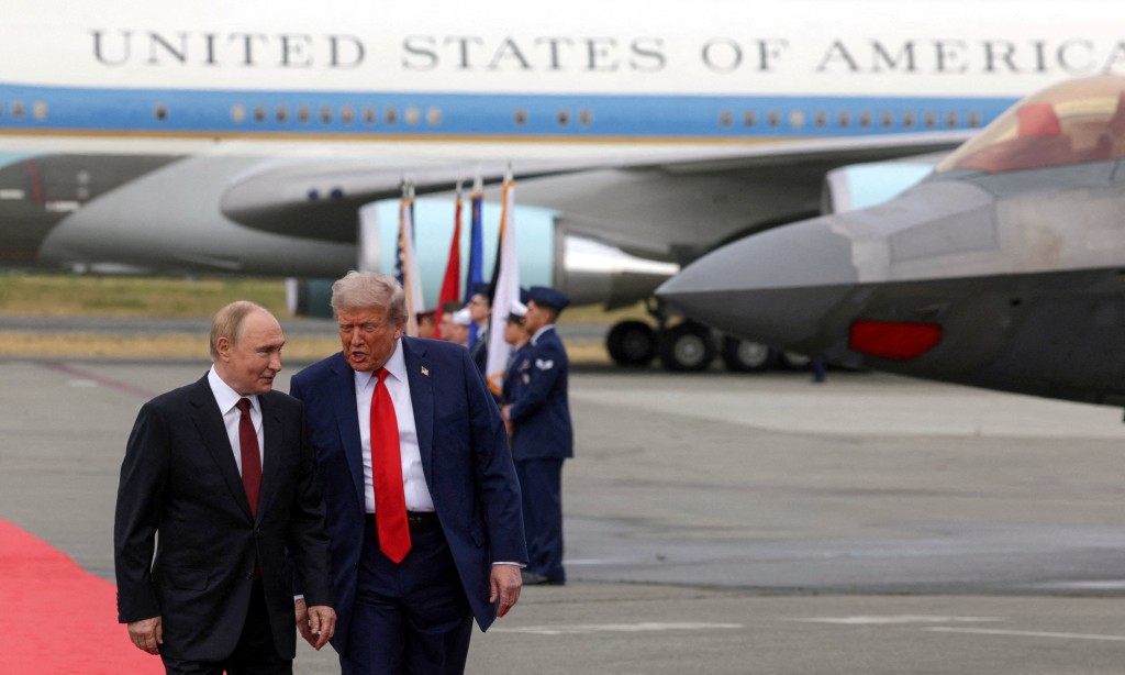 ussian President Vladimir Putin and U.S. President Donald Trump walk on the tarmac after they arrived to attend a meeting at Joint Base Elmendorf-Richardson in Anchorage, Alaska, U.S., August 15, 2025. (Reuters/File)