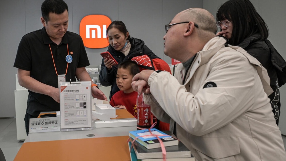 China has introduced incentives to get the country's consumers back into shops, with subsidies for a range of goods including smartphones and microwave ovens © Jade GAO / AFP China has introduced incentives to get the country's consumers back into shops, with subsidies for a range of goods including smartphones and microwave ovens © Jade GAO / AFP