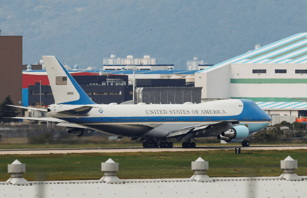 Air Force One, with U.S. President Donald Trump on board, departs for the U.S. from Gimhae International Airport in Busan, South Korea, October 30, 2025. REUTERS/Kim Soo-hyeon/ File Photo 