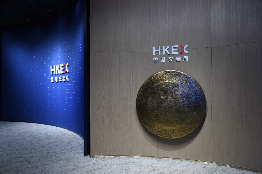 Prudential Brokerage said up to 90 percent of its clients strongly objected to HKEX's proposed change to the clawback mechanism. Photo by XINHUA