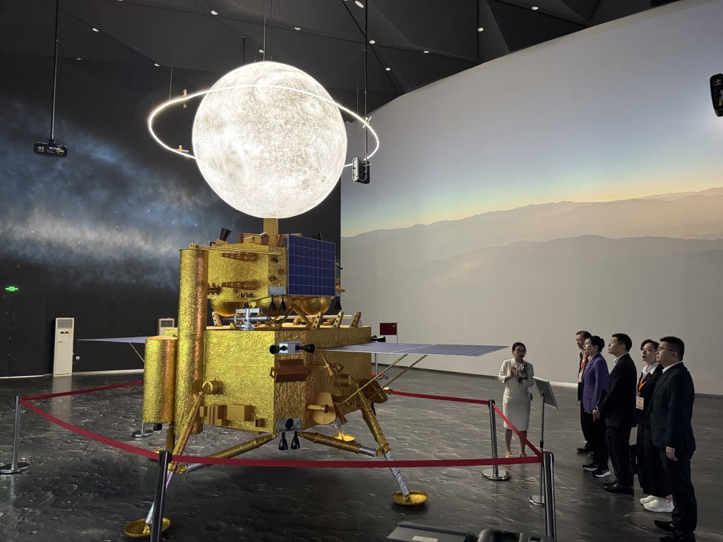 Models of the Yutu lunar rover, Chang’e-6 probe and Tianhe core module are among the exhibits on display.