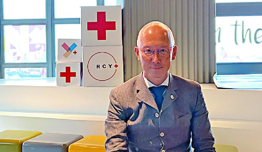 Philip Tsai encourages young people to seek internship opportunities in NGOs. Philip Tsai encourages young people to seek internship opportunities in NGOs.