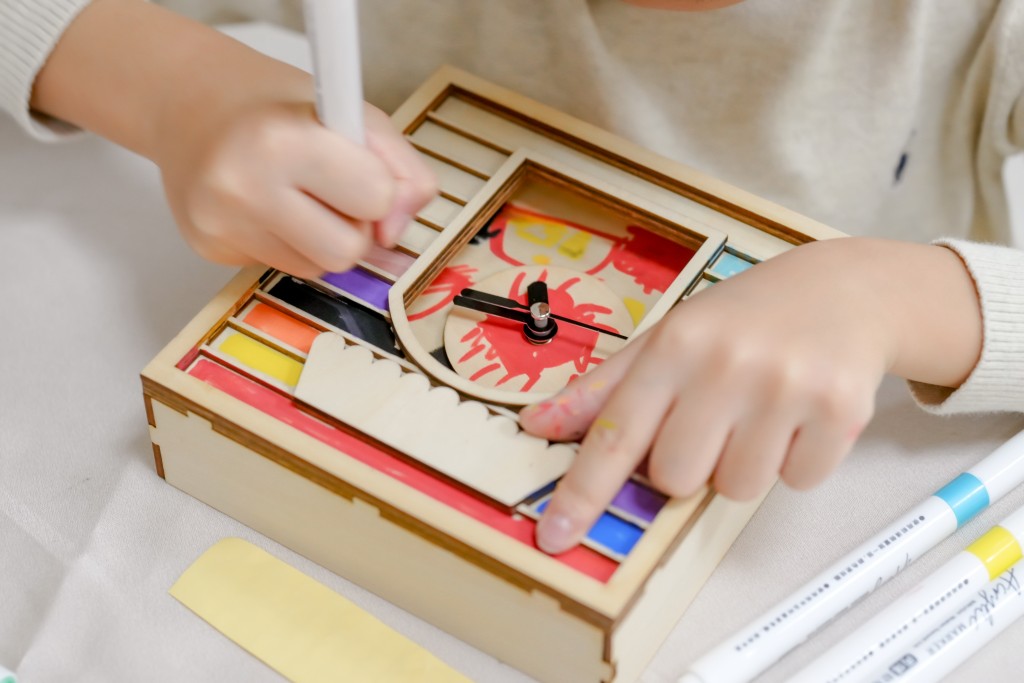 Children’s Craft Workshop at Poetry of Time by Van Cleef & Arpels