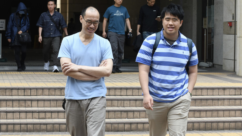 Lai's two sons. Lai's two sons.