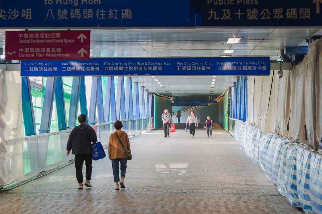 The existing temporary footbridge will remain in operation until 18 February 2026. (Henderson Land)