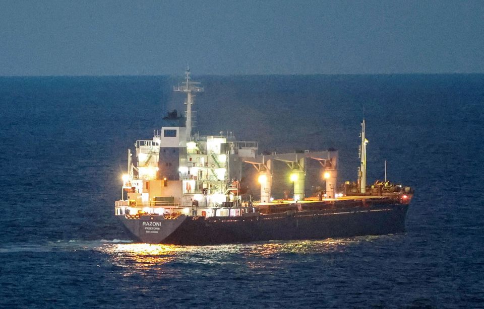 The Sierra Leone-flagged cargo ship Razoni, carrying Ukrainian grain, is seen in the Black Sea off Kilyos, near Istanbul, Turkey August 2, 2022. (REUTERS/Yoruk Isik/File Photo) The Sierra Leone-flagged cargo ship Razoni, carrying Ukrainian grain, is seen in the Black Sea off Kilyos, near Istanbul, Turkey August 2, 2022. (REUTERS/Yoruk Isik/File Photo)