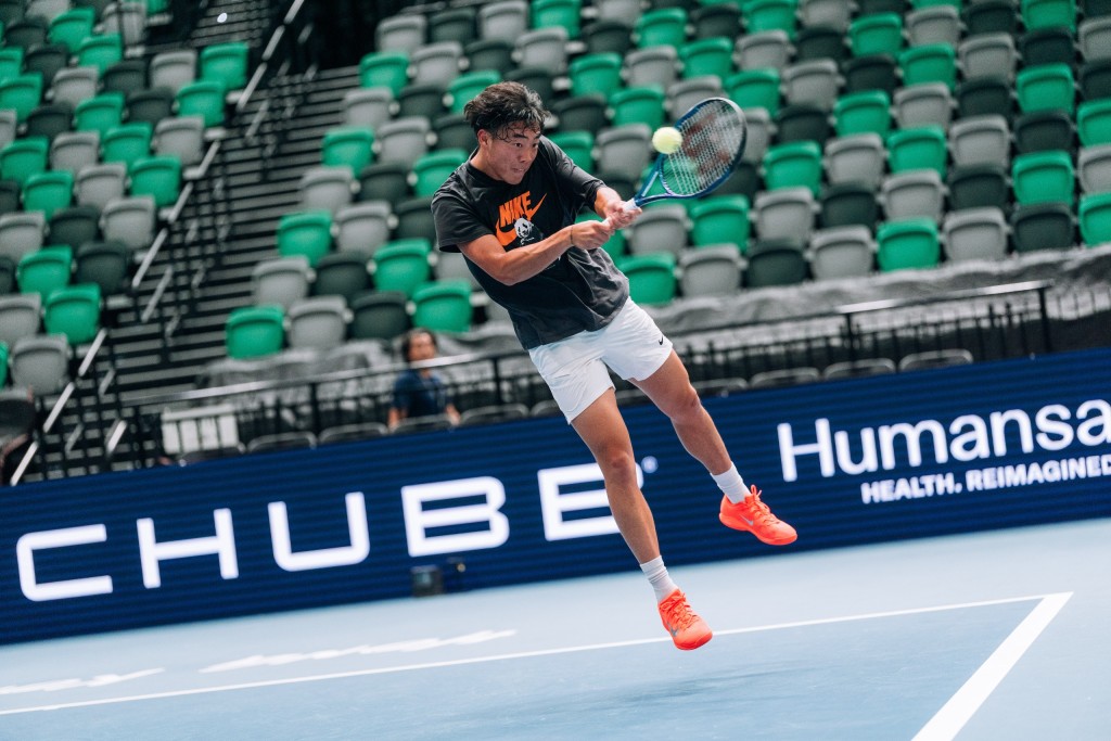 The crowd favorite, Coleman Wong, familiarized himself with the Sports Venue on Sunday.