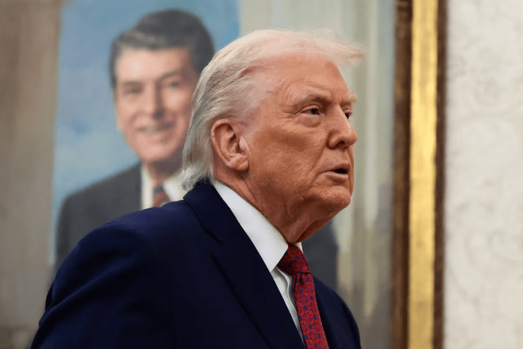U.S. President Donald Trump attends a Mexican Border Defense Medal presentation in the Oval Office at the White House in Washington, D.C., U.S., December 15, 2025. REUTERS/Evelyn Hockstein 