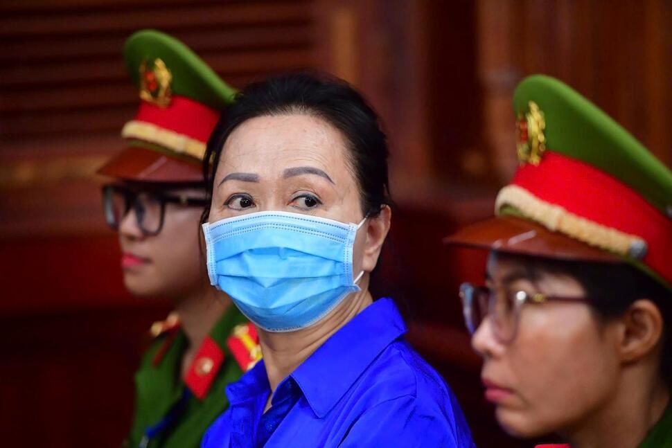 Business woman Truong My Lan, a real estate tycoon sentenced to death for financial fraud, attends her second trial in Vietnam's largest fraud case in Ho Chi Minh City, Vietnam Thursday, Sept. 19, 2024. (Thanh Tung/VnExpress via AP) Business woman Truong My Lan, a real estate tycoon sentenced to death for financial fraud, attends her second trial in Vietnam's largest fraud case in Ho Chi Minh City, Vietnam Thursday, Sept. 19, 2024. (Thanh Tung/VnExpress via AP)