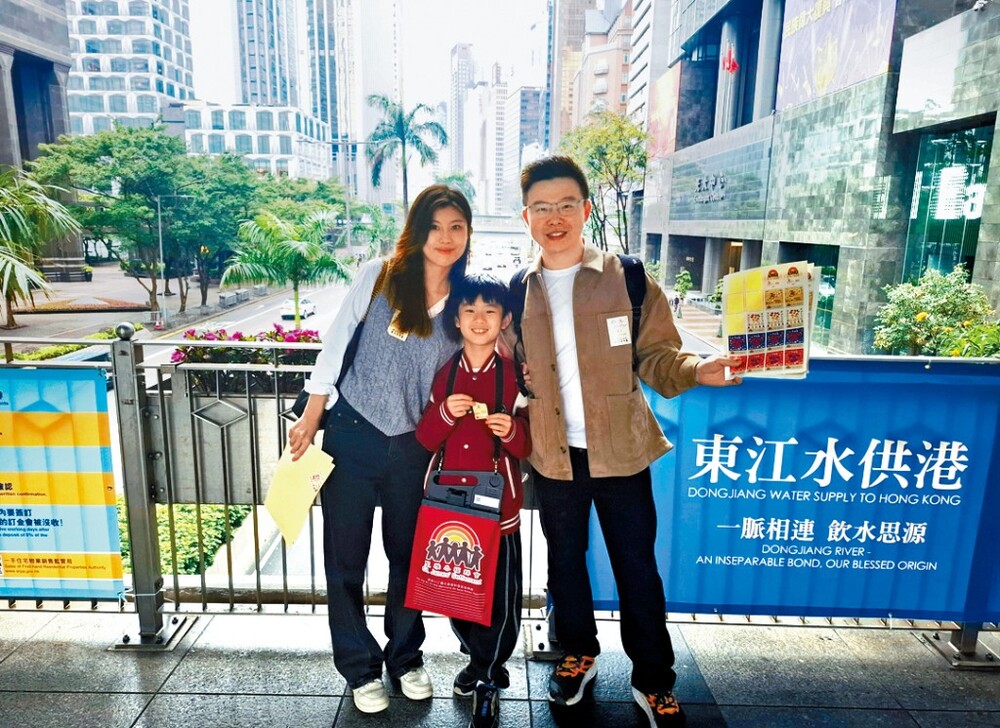 Zhou described the flag-selling experience as confidence-boosting. Zhou described the flag-selling experience as confidence-boosting.