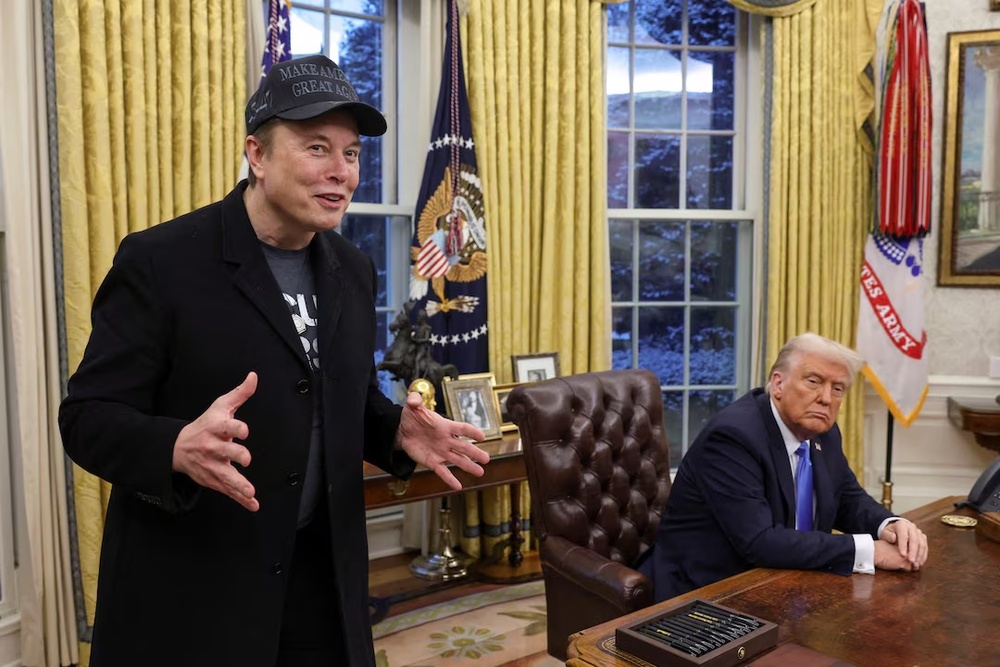 Elon Musk speaks next to U.S. President Donald Trump in the Oval Office of the White House in Washington, D.C., U.S., February 11, 2025. REUTERS/Kevin Lamarque/File Photo Elon Musk speaks next to U.S. President Donald Trump in the Oval Office of the White House in Washington, D.C., U.S., February 11, 2025. REUTERS/Kevin Lamarque/File Photo