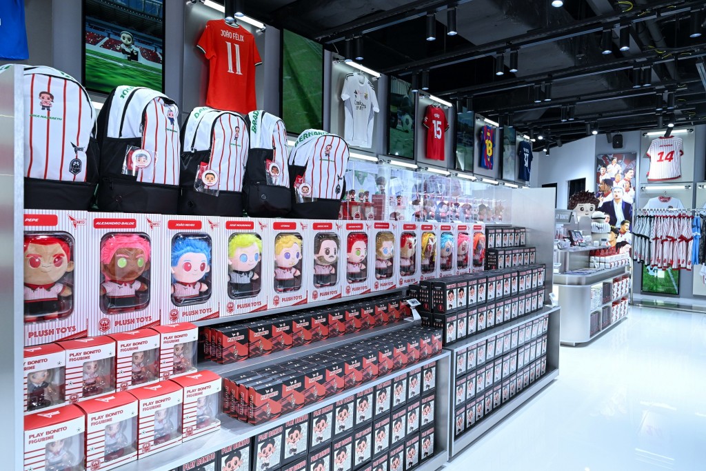 Inside the Play Bonito® concept store, fans can discover hand‑illustrated character collectibles inspired by global football stars, designed and produced by a Hong Kong-based creative team.