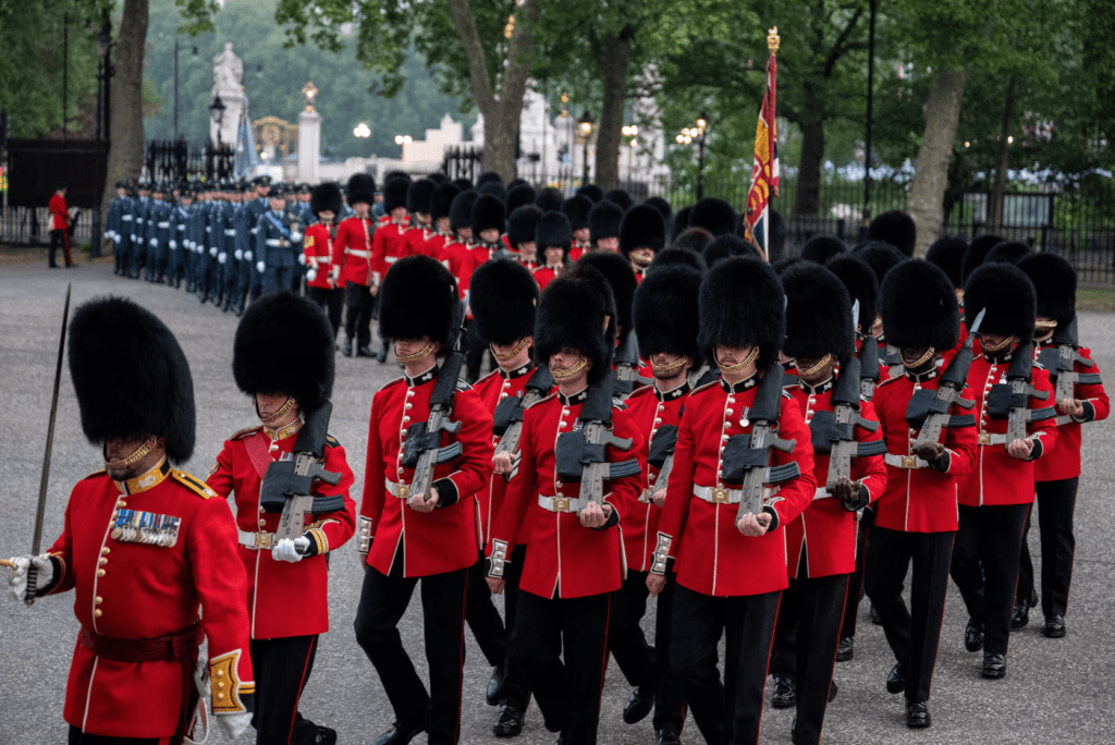 Military units enter Wellington Barracks after taking part in the rehearsals for the VE Day 80th anniversary procession in the early hours of the morning in London, Britain May 03, 2025. (REUTERS/Chris J. Ratcliffe)