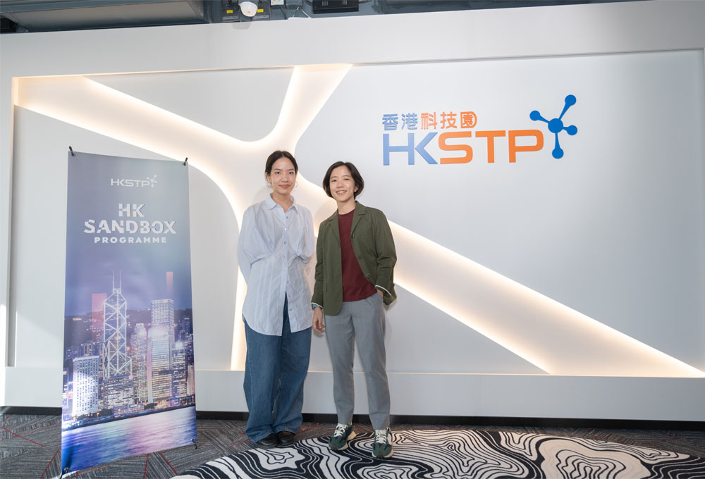 Maitai Kunawong, co-founder of Moom, explains Moom is an AI-powered interior design platform.