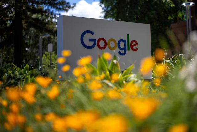 A Google logo is seen at a company research facility in Mountain View, California, U.S., May 13, 2025. REUTERS/Carlos Barria/File Photo
