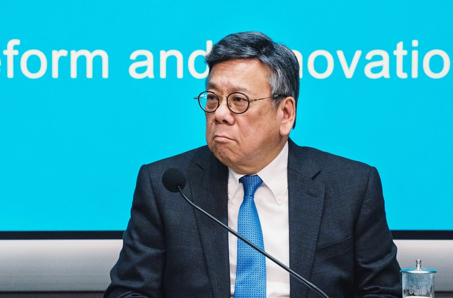 Secretary for Commerce andAlgeron Yau called the US' tariff hikes a 'brutal suppression' of trade competition. SING TAO